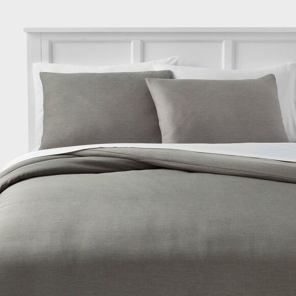 Room Essentials | Bedding | King Easy Care Duvet Cover And Sham Set ...